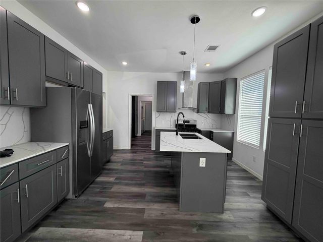 2404 Burkett Street, Houston, TX 77004
