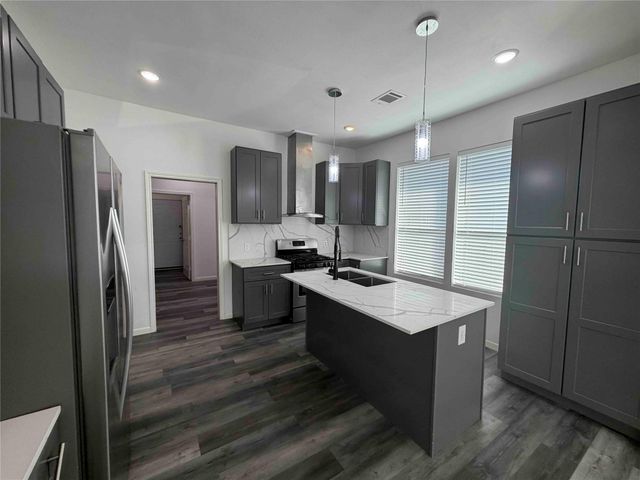 2404 Burkett Street, Houston, TX 77004