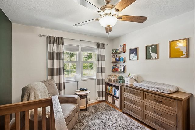 2710 48th Place, Des Moines, IA 50310