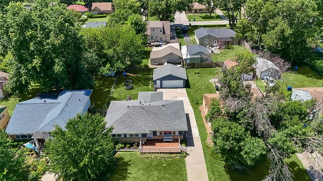 2710 48th Place, Des Moines, IA 50310