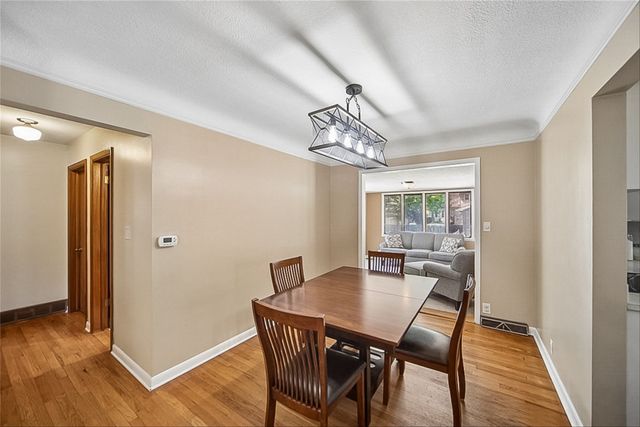 2710 48th Place, Des Moines, IA 50310