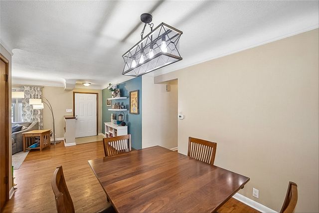 2710 48th Place, Des Moines, IA 50310