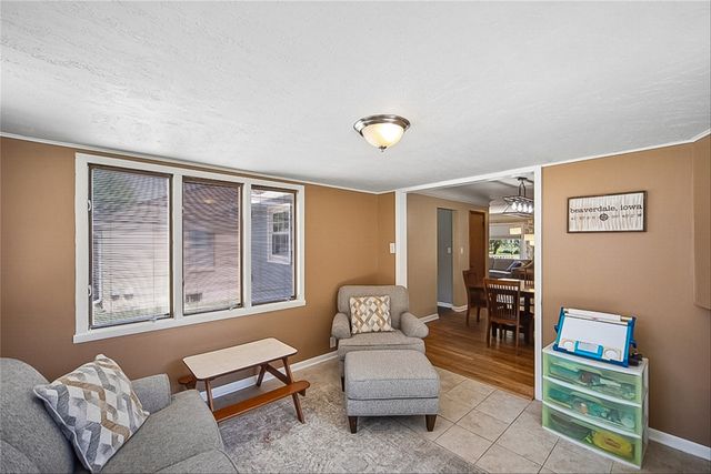 2710 48th Place, Des Moines, IA 50310