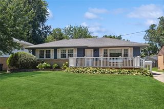 2710 48th Place, Des Moines, IA 50310