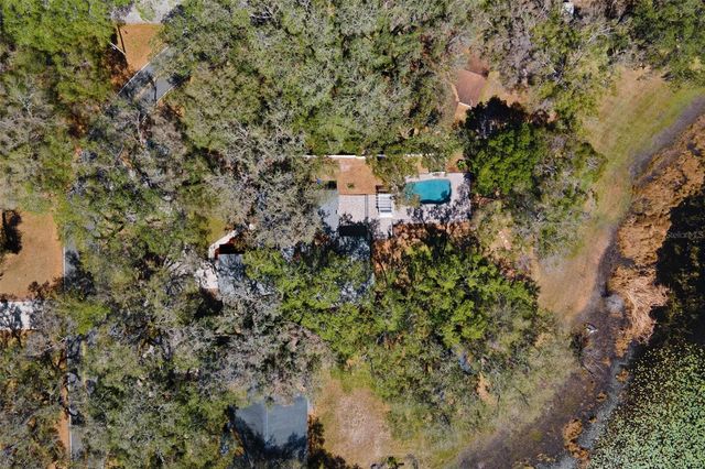 405 W MIRROR LAKE DRIVE, Fruitland Park, FL 34731