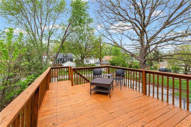 618 Dixie Street, Liberty, MO 64068