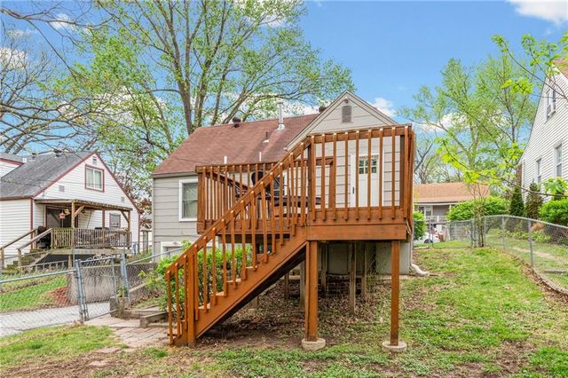 618 Dixie Street, Liberty, MO 64068