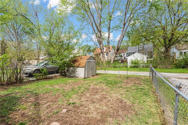 618 Dixie Street, Liberty, MO 64068