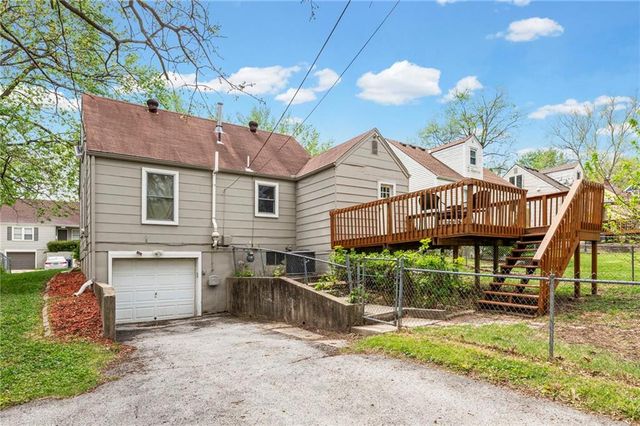 618 Dixie Street, Liberty, MO 64068