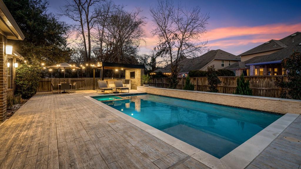 138 Kaden Creek Place, Montgomery, TX 77316