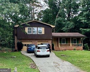 467 Allana Court, Stone Mountain, GA 30087