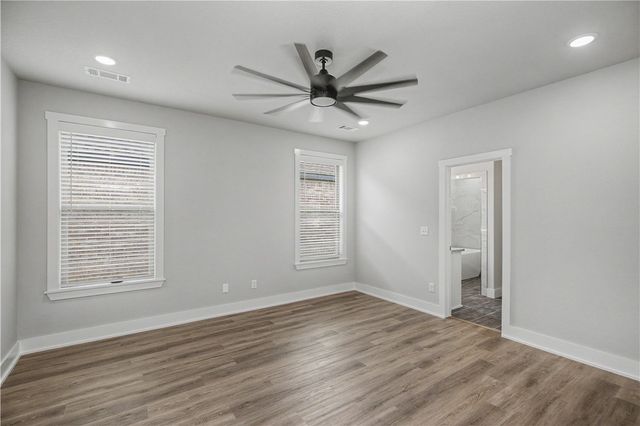 6803 SW Orange Avenue, Bentonville, AR 72713