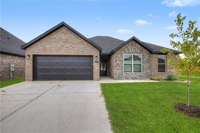 6803 SW Orange Avenue, Bentonville, AR 72713