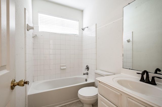 9611 Sagedock Court, Houston, TX 77089