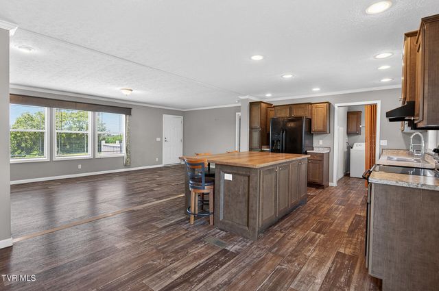 822 Sunlight Road, Parrottsville, TN 37843