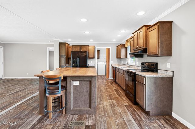 822 Sunlight Road, Parrottsville, TN 37843