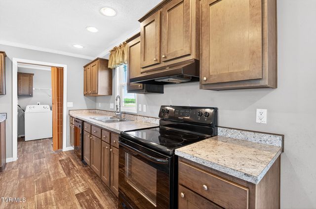 822 Sunlight Road, Parrottsville, TN 37843