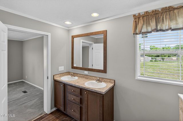 822 Sunlight Road, Parrottsville, TN 37843