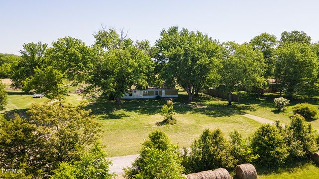 822 Sunlight Road, Parrottsville, TN 37843