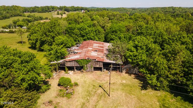 822 Sunlight Road, Parrottsville, TN 37843