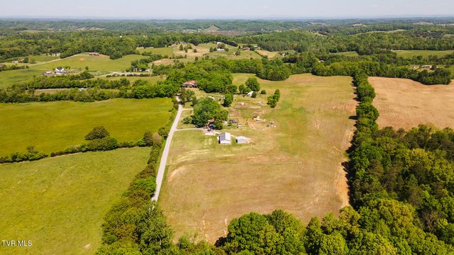 822 Sunlight Road, Parrottsville, TN 37843