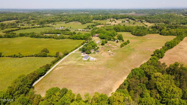 822 Sunlight Road, Parrottsville, TN 37843