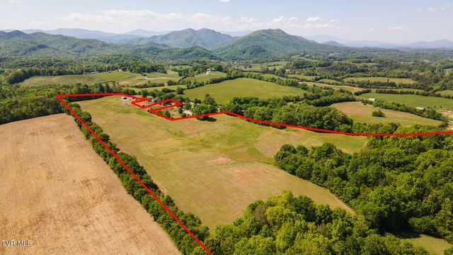 822 Sunlight Road, Parrottsville, TN 37843