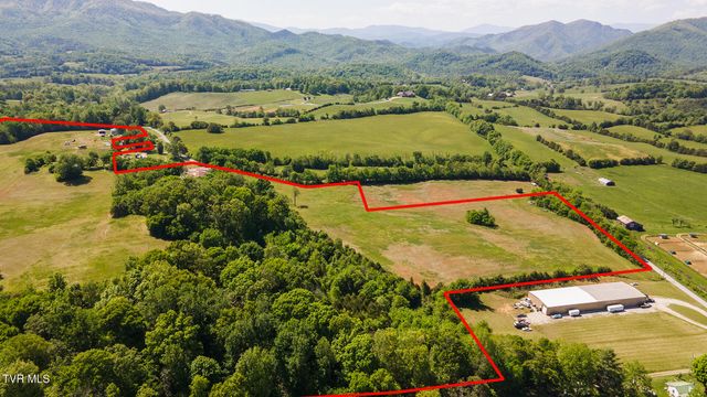 822 Sunlight Road, Parrottsville, TN 37843
