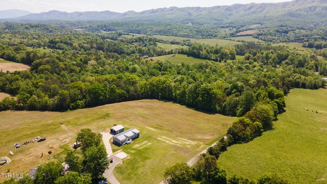 822 Sunlight Road, Parrottsville, TN 37843