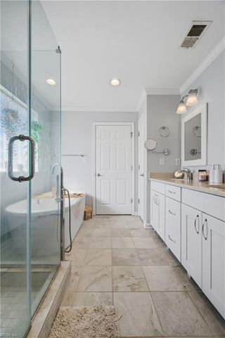 123 Lakes Edge DR, Suffolk, VA 23434