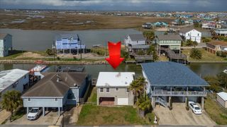 114 Bayou Vista Drive, Hitchcock, TX 77563