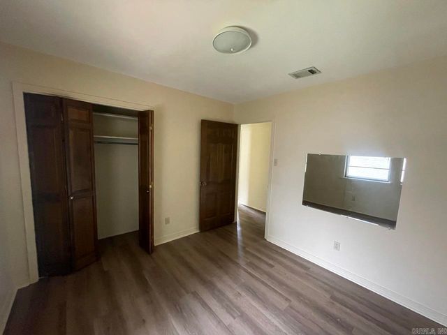 1400 Hawkwood Road, Sherwood, AR 72120
