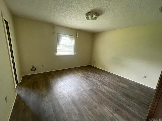 1400 Hawkwood Road, Sherwood, AR 72120