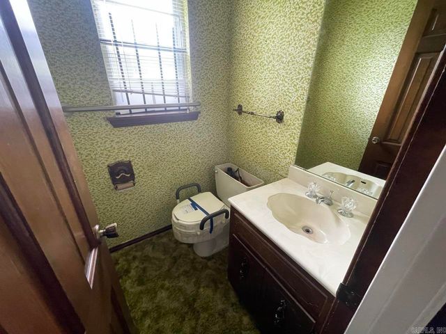 1400 Hawkwood Road, Sherwood, AR 72120