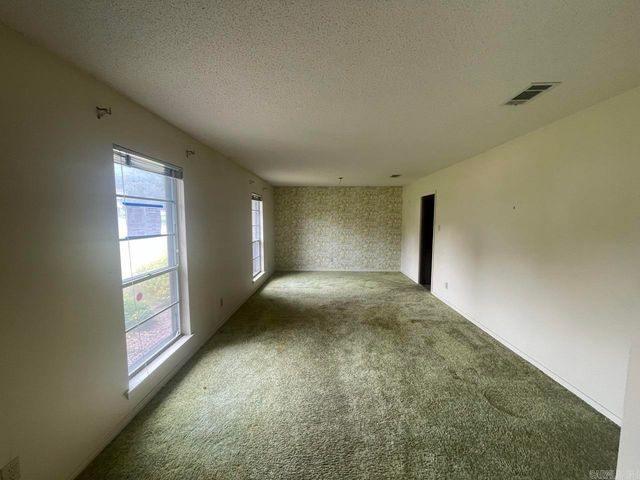1400 Hawkwood Road, Sherwood, AR 72120