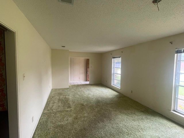 1400 Hawkwood Road, Sherwood, AR 72120