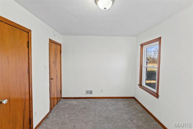 231 Parkway Drive, Swansea, IL 62226