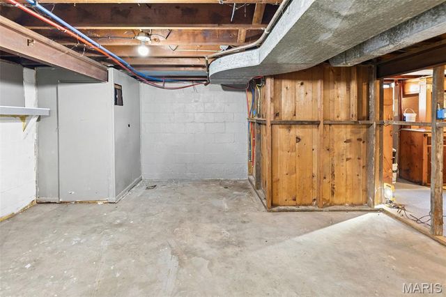 231 Parkway Drive, Swansea, IL 62226