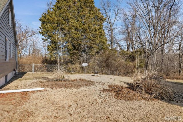 231 Parkway Drive, Swansea, IL 62226