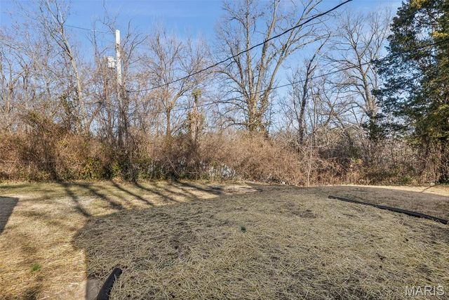 231 Parkway Drive, Swansea, IL 62226