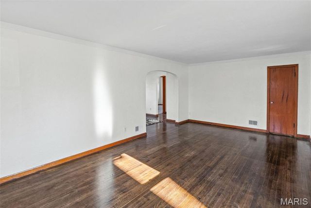 231 Parkway Drive, Swansea, IL 62226