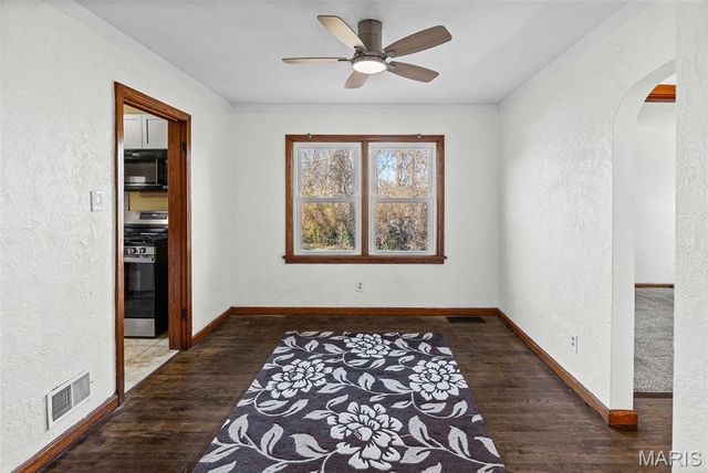 231 Parkway Drive, Swansea, IL 62226