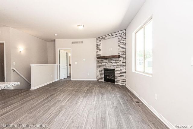 8311 Meadow Creek Drive, Goodrich, MI 48438