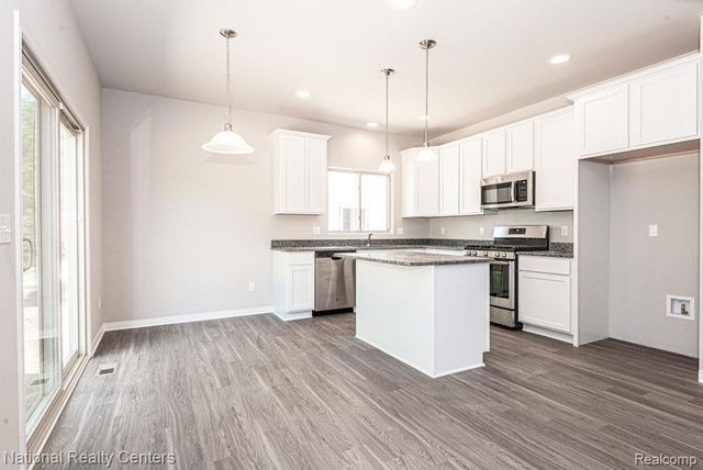 8311 Meadow Creek Drive, Goodrich, MI 48438