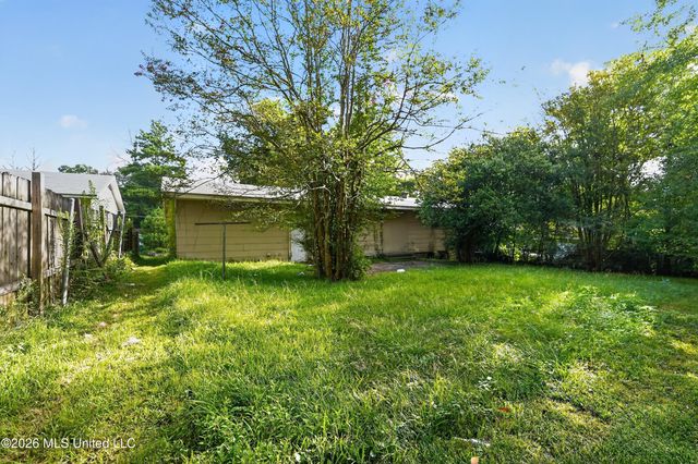 1023 Garden Park Drive, Jackson, MS 39204