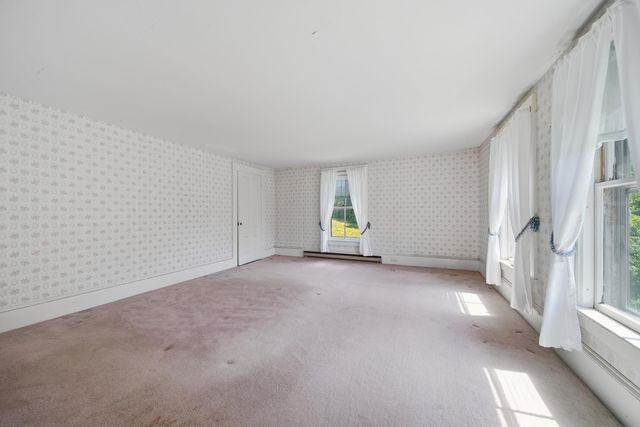 22 Abberton Road, Canterbury, NH 03224