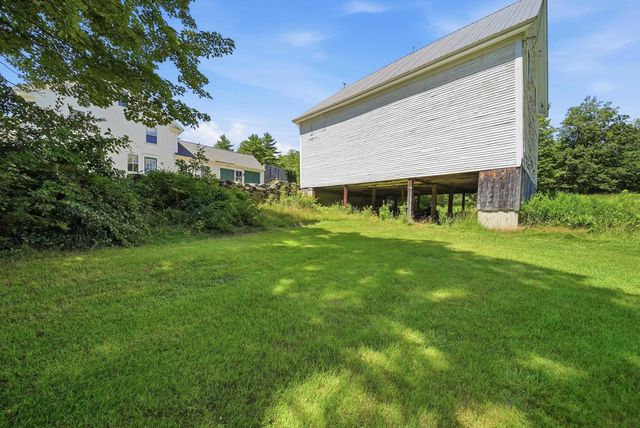 22 Abberton Road, Canterbury, NH 03224