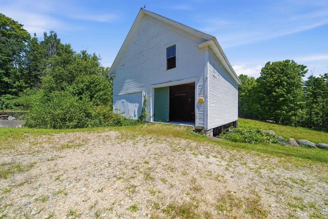 22 Abberton Road, Canterbury, NH 03224