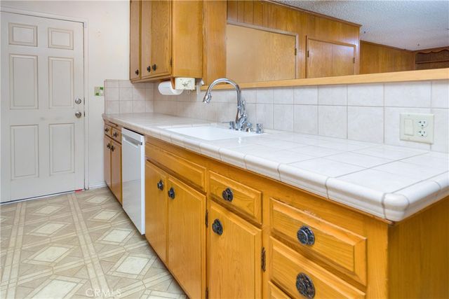 23328 Bassett Street, West Hills, CA 91307