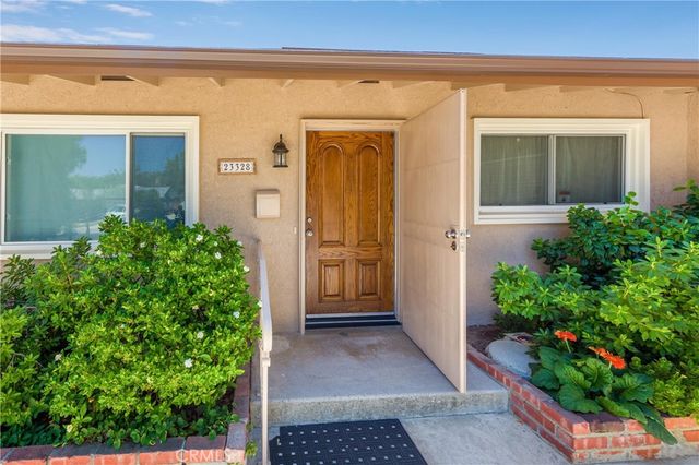 23328 Bassett Street, West Hills, CA 91307